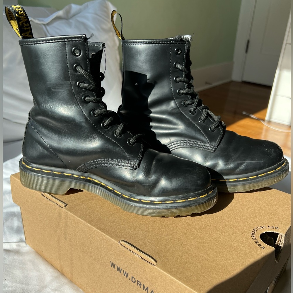 Dr. Martens 1960 smooth leather lace up boots